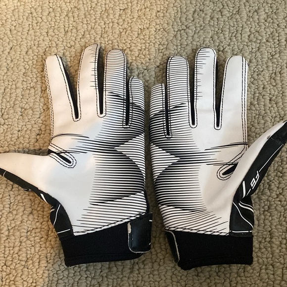 Under Armour Youth XS Grip Gloves - Picture 4 of 8